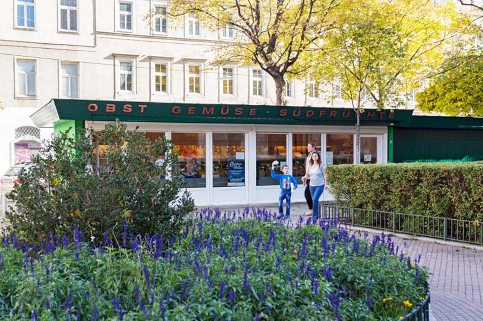 Graetzlhotel Beim Belvedere Wina Bagian luar foto